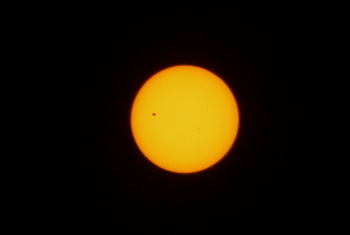 金星太陽面通過.jpg