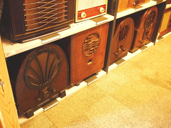Philips radios.jpg