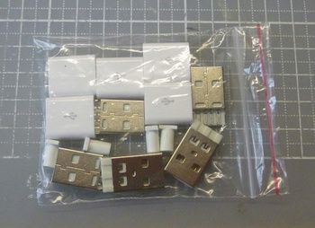 Type A 4Pin Square USB Connector Plastic Shell.jpg