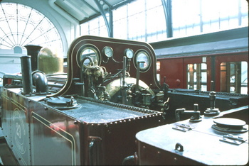 metropolitan locomootive.jpg